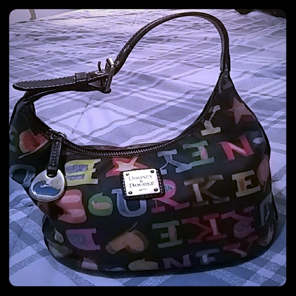 Dooney & Bourke Handbags - Dooney and Bourke purse Dooney & Bourke Handbags - Dooney and Bourke purse